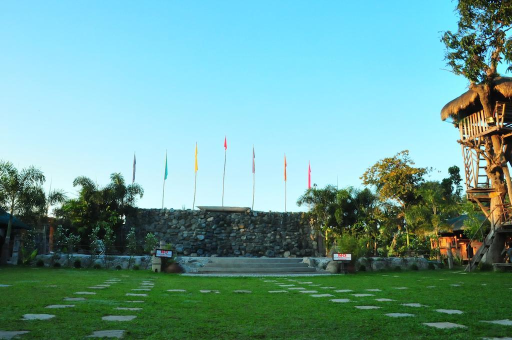 Grand Octagon Resort Laoag Exterior photo