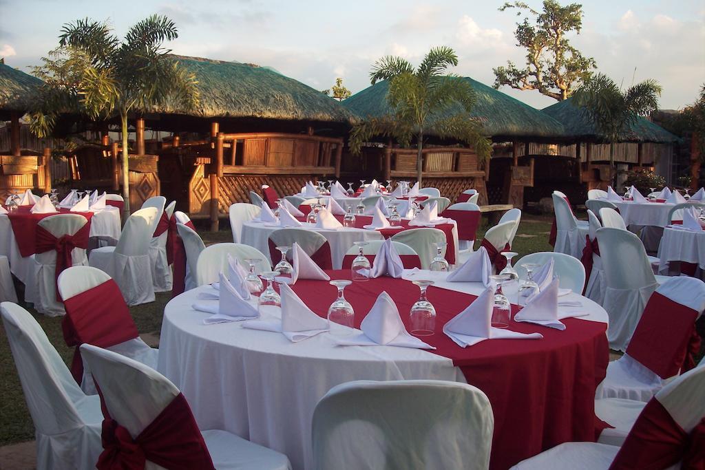 Grand Octagon Resort Laoag Exterior photo