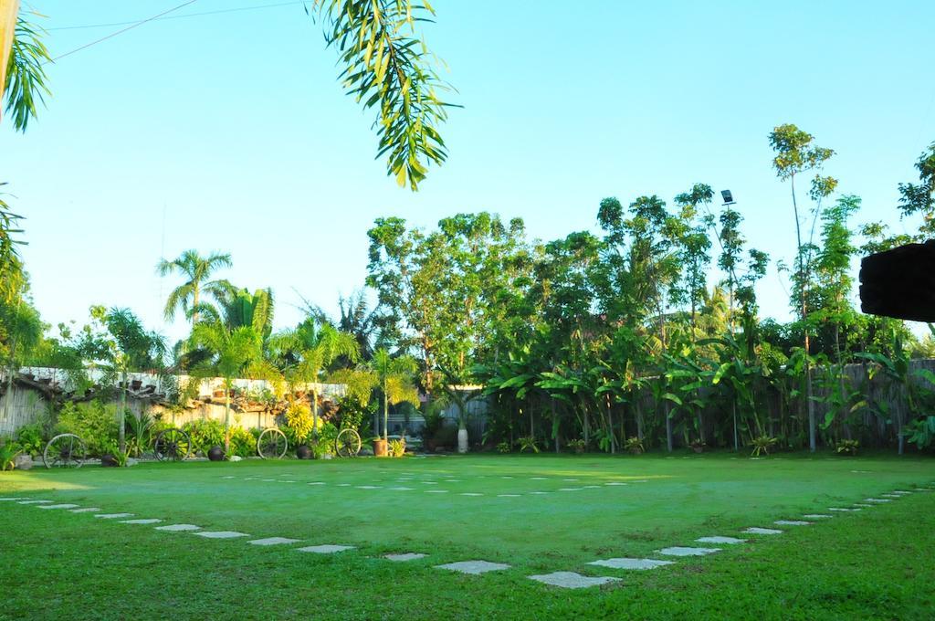 Grand Octagon Resort Laoag Exterior photo