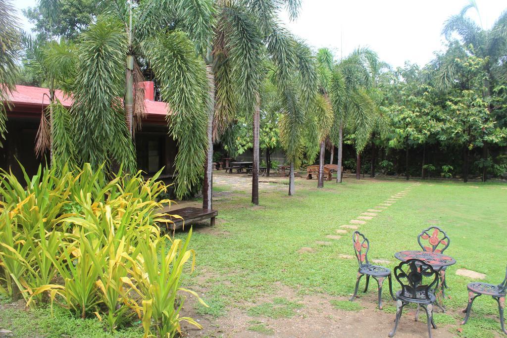 Grand Octagon Resort Laoag Exterior photo