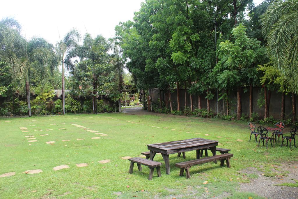 Grand Octagon Resort Laoag Exterior photo