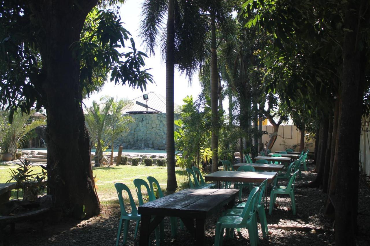 Grand Octagon Resort Laoag Exterior photo